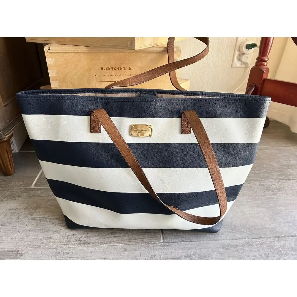 $298 MICHAEL KORS Shoulder Purse Bag Large Jet Travel Tote Stripe Classic Design - Picture 3 of 16